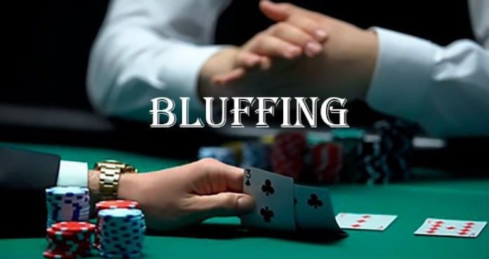 Bluff trong xì tố là gì? Cách ra bluff hiệu quả ngay lần đầu